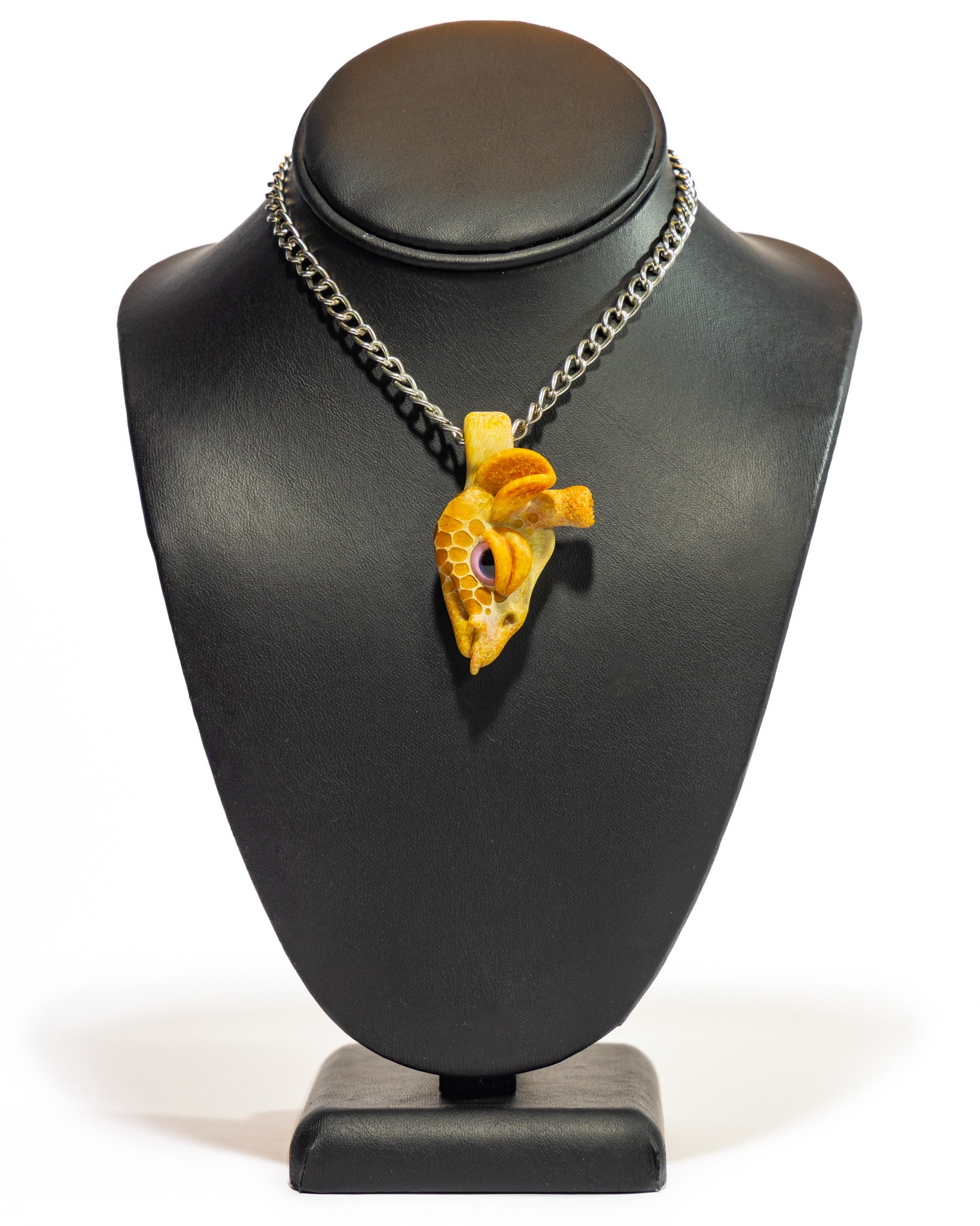Matt Robertson - Giraffe Pendant